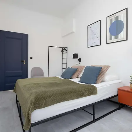 Apartman Spacious And Elegant In With Parking Near Pge By Renters