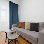 Appartement Spacious And Elegant In With Parking Near Pge By Renters *