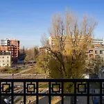 Appartement Spacious And Elegant In With Parking Near Pge By Renters
