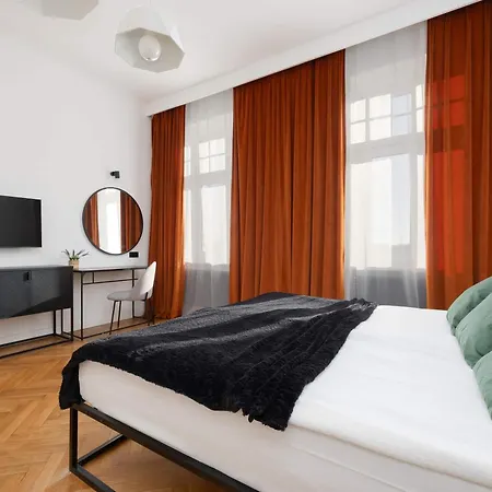 Daire Spacious And Elegant In With Parking Near Pge By Renters *